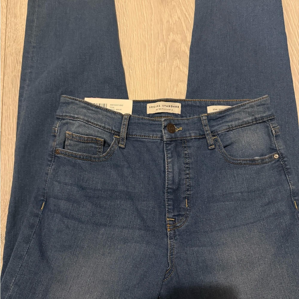 Slim Blue Jeans with Modern Tapered Fit